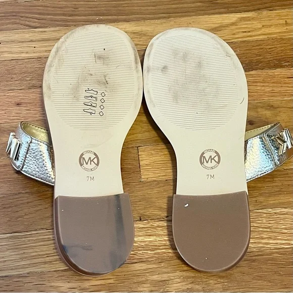 MICHAEL Michael Kors Jilly Thong - Picture 2 of 4